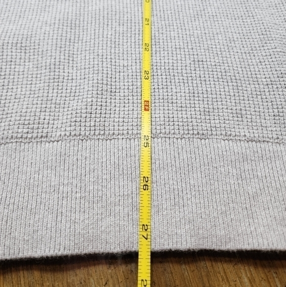 Michael Kors Men's XL Light Gray Crew Neck Sweater - Picture 5 of 11